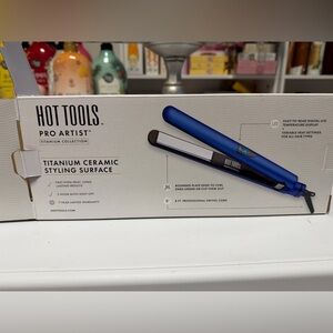 Hot Tools Pro Artist 1” Digital Salon Flat Iron BLUE